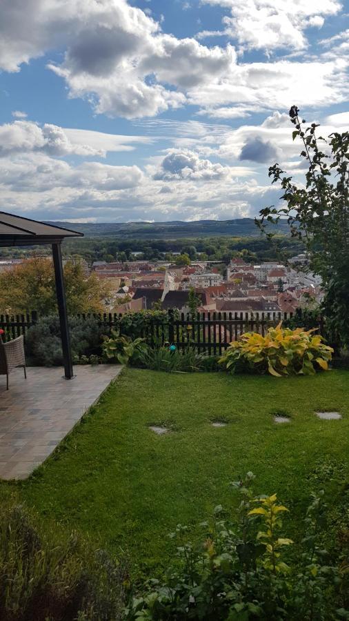 Blick über Krems mit Gartenpavillon Exterior foto